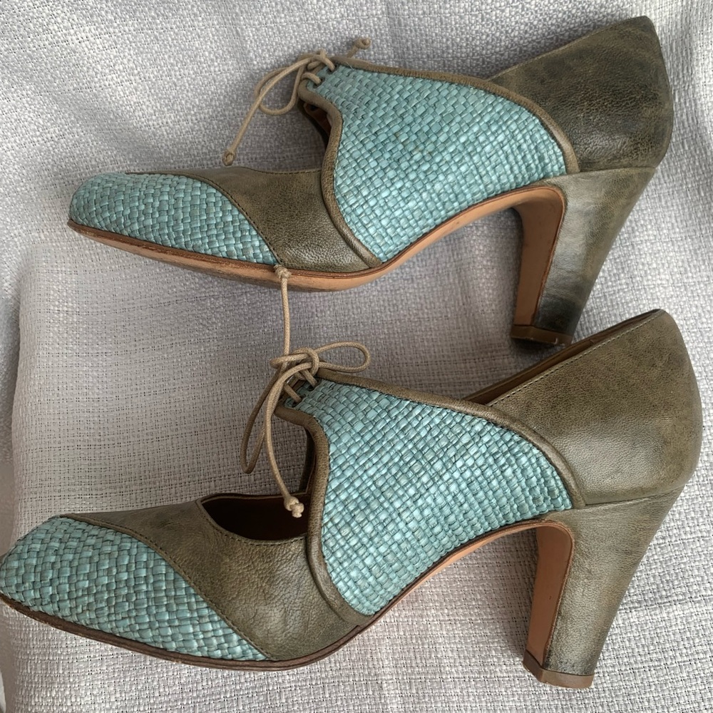 TOAST Leather Green and Blue Women's Heels